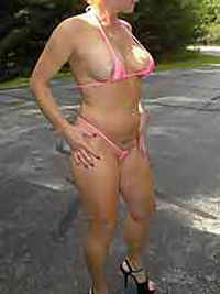 a Lady located in Bonifay, Florida